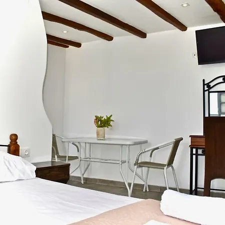 Ifestio ,room With Courtyard *