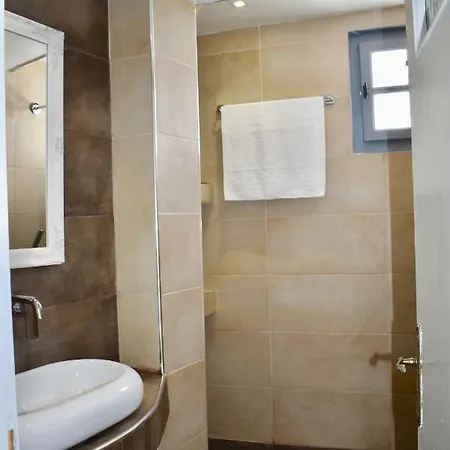 דירה Ifestio ,room With Courtyard *