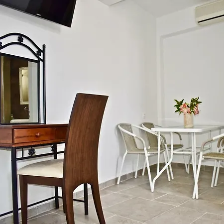 アパート Ifestio ,room With Courtyard